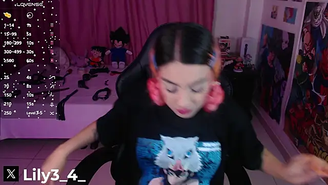 Snapshot of lily3_4 chatting on 09-10-25, 06:56 lily3 4 online show from 09-10-25, 06:56