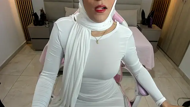 Snapshot of Zulema_hamdi chatting on 03-02-25, 11:19 Zulema hamdi online show from 03-02-25, 11:19
