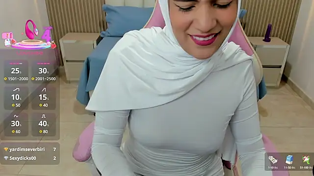 Snapshot of Zulema_hamdi chatting on 03-22-25, 02:27 Zulema hamdi online show from 03-22-25, 02:27