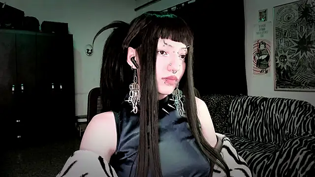 roxy toxic online show from 03-06-26, 01:33