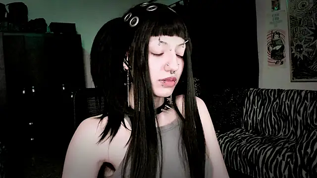 roxy toxic online show from 03-24-26, 01:27