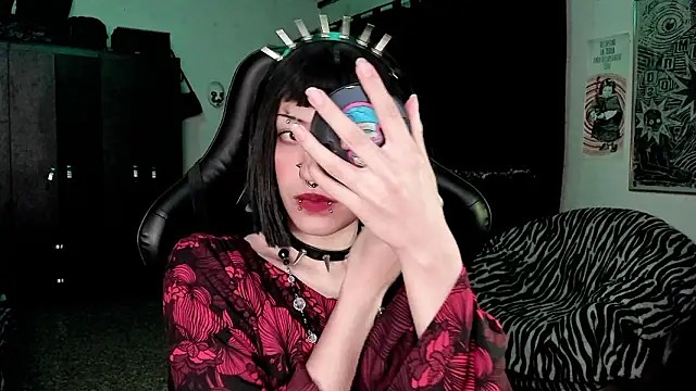 roxy toxic online show from 02-05-26, 12:28