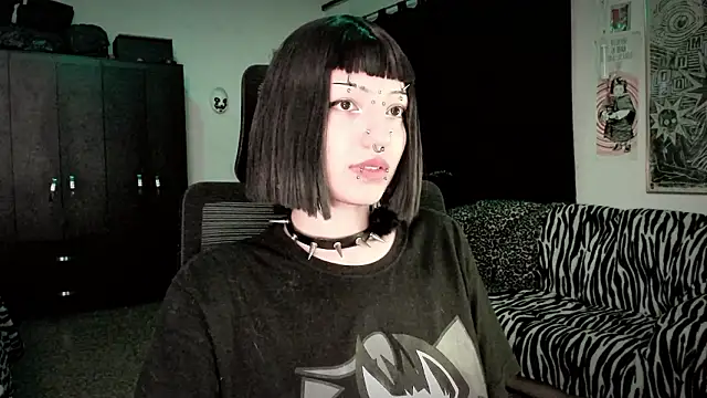 roxy toxic online show from 02-24-26, 12:55