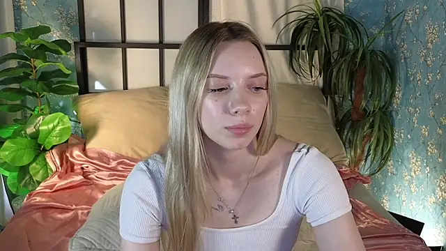 Snapshot of katt__y chatting on 07-01-26, 05:08 katt y online show from 07-01-26, 05:08