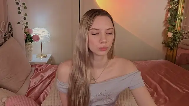 Snapshot of katt__y chatting on 06-26-26, 05:02 katt y online show from 06-26-26, 05:02