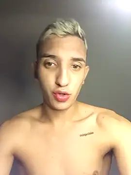 Snapshot of manu_stiv chatting on 10-07-25, 10:27 manu stiv online show from 10-07-25, 10:27