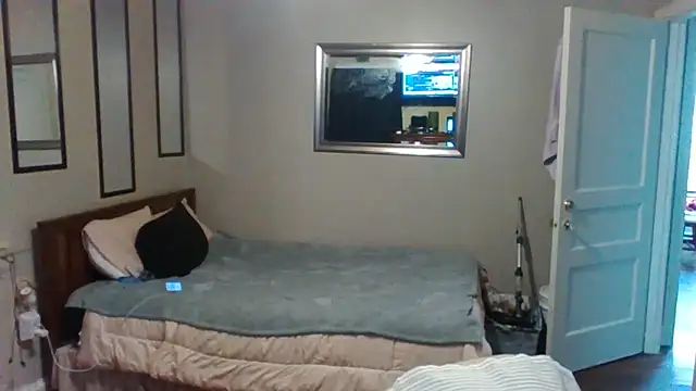 Snapshot of biggzee6 chatting on 02-26-26, 08:09 biggzee6 online show from 02-26-26, 08:09