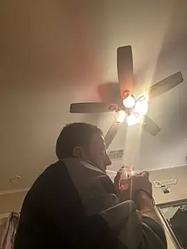 Snapshot of biggzee6 chatting on 02-16-26, 05:00 biggzee6 online show from 02-16-26, 05:00