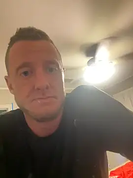 Snapshot of biggzee6 chatting on 03-30-26, 11:50 biggzee6 online show from 03-30-26, 11:50