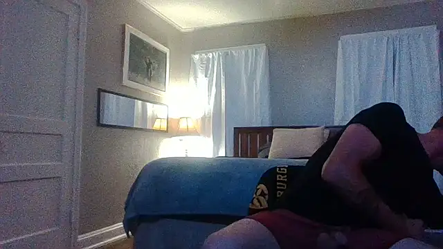 Snapshot of biggzee6 chatting on 05-11-26, 07:21 biggzee6 online show from 05-11-26, 07:21