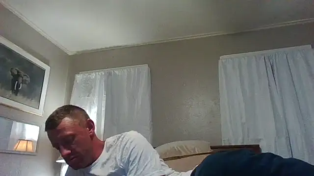 Snapshot of biggzee6 chatting on 05-16-26, 09:08 biggzee6 online show from 05-16-26, 09:08