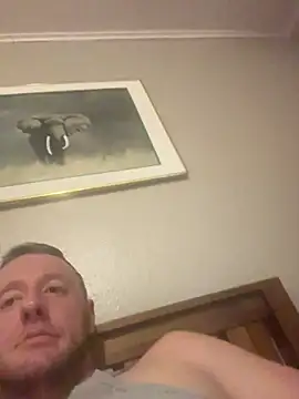 Snapshot of biggzee6 chatting on 03-11-26, 11:21 biggzee6 online show from 03-11-26, 11:21