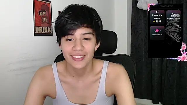 Snapshot of Dha_lia0 chatting on 10-05-25, 10:44 Dha lia0 online show from 10-05-25, 10:44