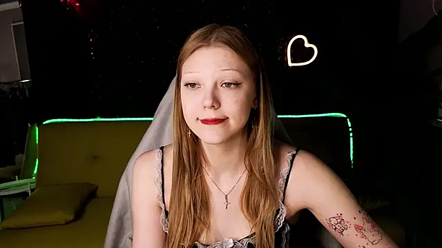 MiaWhisper online show from 03-23-25, 01:09