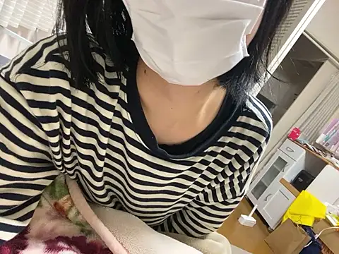 riri riri jp online show from 10-26-25, 03:34