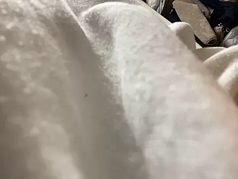 riri riri jp online show from 10-31-25, 12:02