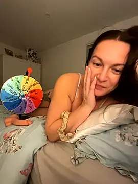 Snapshot of GoddessLucyRose chatting on 09-29-25, 10:04 GoddessLucyRose online show from 09-29-25, 10:04