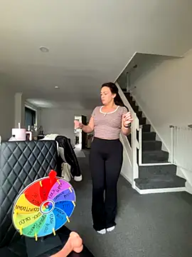 Snapshot of GoddessLucyRose chatting on 10-01-25, 10:09 GoddessLucyRose online show from 10-01-25, 10:09