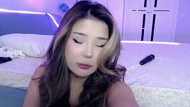 Minamin 20 online show from 01-08-26, 01:17