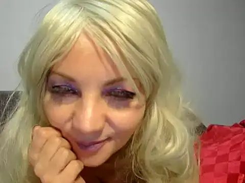 Snapshot of SlavicScarlett chatting on 02-09-25, 10:43 SlavicScarlett online show from 02-09-25, 10:43