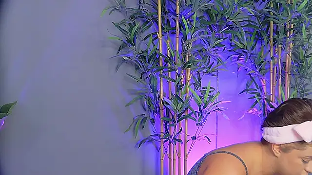 PatriciaSpice online show from 10-24-25, 04:44