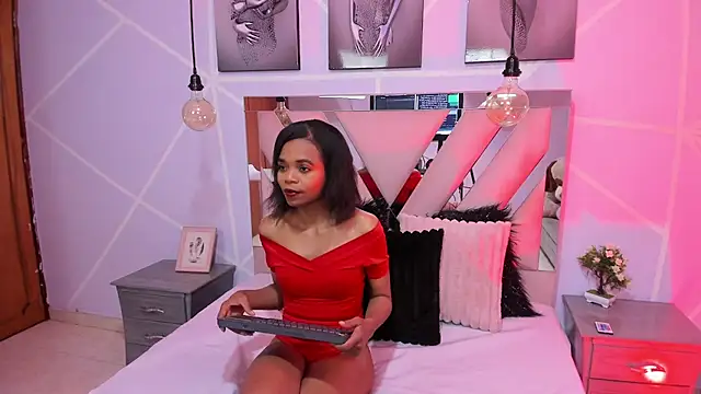 Gletty noa online show from 03-21-25, 03:22