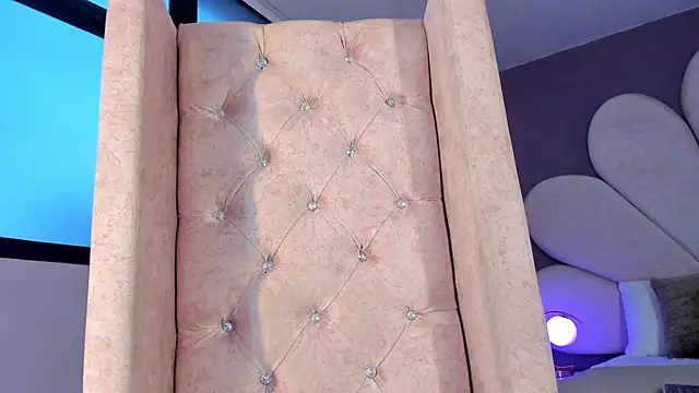 ValeriaOrtega online show from 10-15-25, 11:40