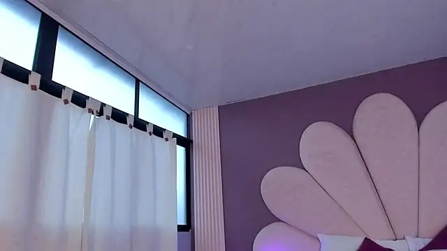ValeriaOrtega online show from 07-18-26, 11:52