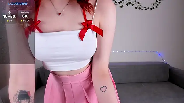 Snapshot of EmmyStar_ chatting on 03-13-25, 10:10 EmmyStar online show from 03-13-25, 10:10