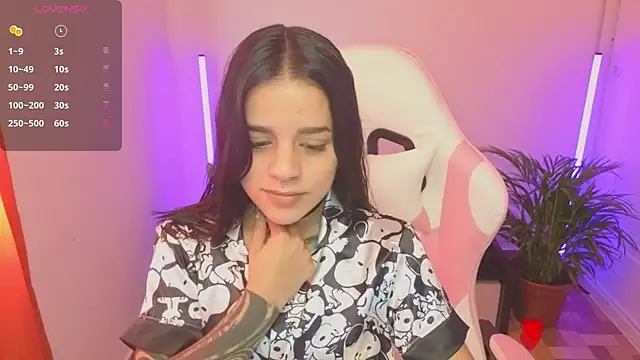 Nicole Foxx  online show from 05-19-26, 03:41