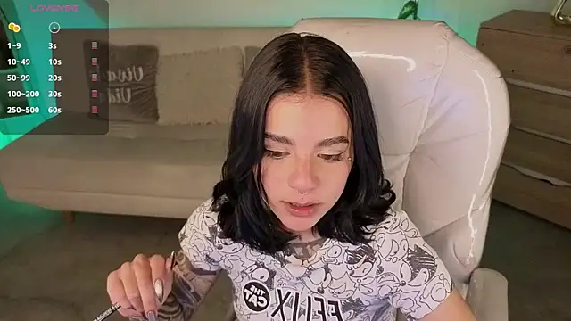 Nicole Foxx  online show from 03-12-26, 07:40