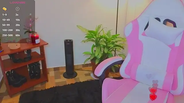 Nicole Foxx  online show from 07-10-26, 07:36