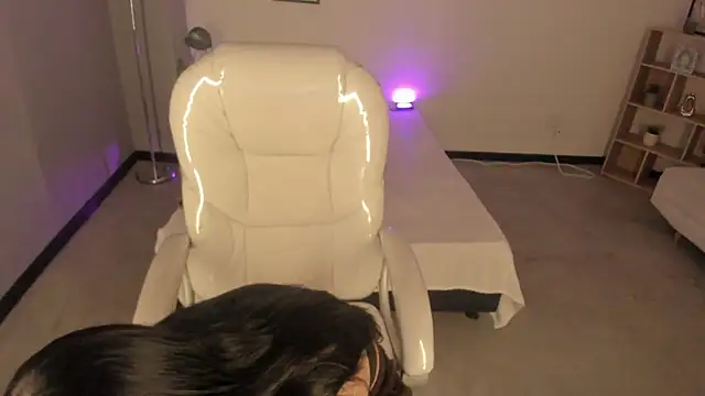 Nicole Foxx  online show from 09-11-25, 08:09