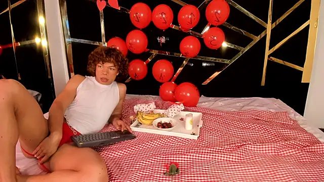 Snapshot of DanteAndKyle chatting on 02-16-25, 11:17 DanteAndKyle online show from 02-16-25, 11:17