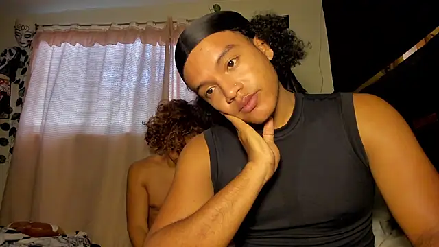 Snapshot of DanteAndKyle chatting on 08-03-26, 12:44 DanteAndKyle online show from 08-03-26, 12:44