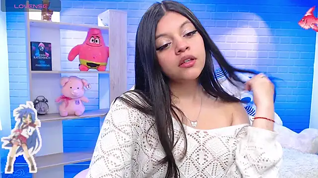 Snapshot of ashley_cute77 chatting on 10-06-25, 10:16 ashley cute77 online show from 10-06-25, 10:16