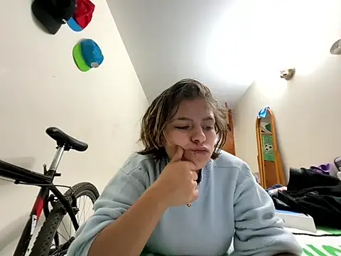 Kitten Cam online show from 03-30-26, 03:52