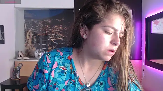 Kitten Cam online show from 10-28-25, 02:12