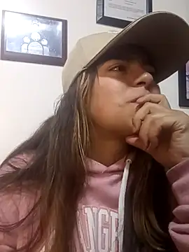 Kitten Cam online show from 10-02-25, 03:32