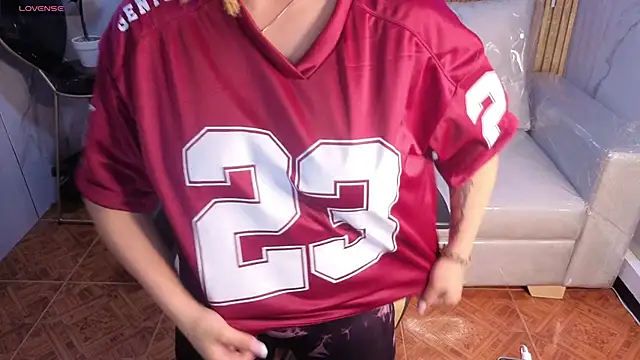 Kitten Cam online show from 04-14-26, 05:34