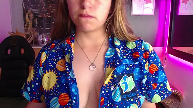 Kitten Cam online show from 10-10-25, 05:52