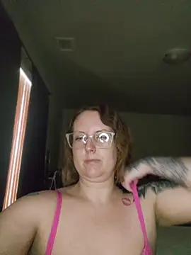 TattedMamaXOXO online show from 05-19-26, 06:15