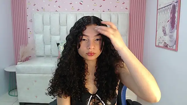 Snapshot of shalon_diaz_s chatting on 09-12-25, 01:11 shalon diaz s online show from 09-12-25, 01:11