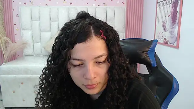 shalon diaz s online show from 11-15-25, 01:15