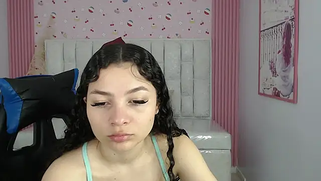 Snapshot of shalon_diaz_s chatting on 10-11-25, 01:23 shalon diaz s online show from 10-11-25, 01:23