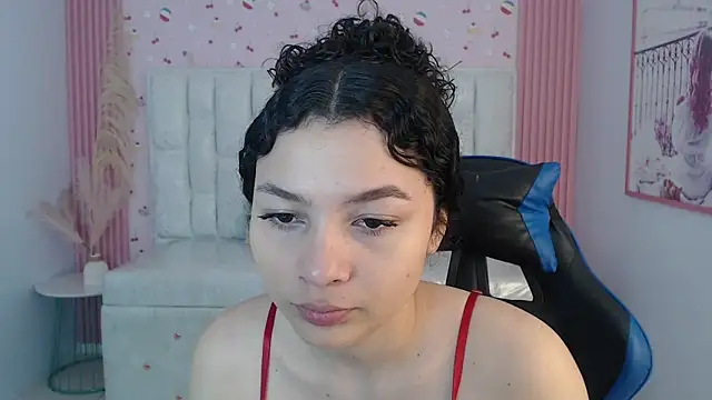 Snapshot of shalon_diaz_s chatting on 10-19-25, 01:03 shalon diaz s online show from 10-19-25, 01:03