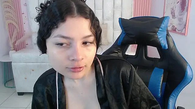 shalon diaz s online show from 11-08-25, 01:03