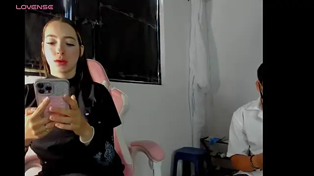 Snapshot of ScarlettKai chatting on 06-20-26, 01:27 ScarlettKai online show from 06-20-26, 01:27
