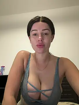 Snapshot of SexySophiaax chatting on 03-12-25, 11:10 SexySophiaax online show from 03-12-25, 11:10