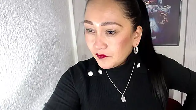 Snapshot of JULIANAWET69 chatting on 02-19-26, 04:09 JULIANAWET69 online show from 02-19-26, 04:09